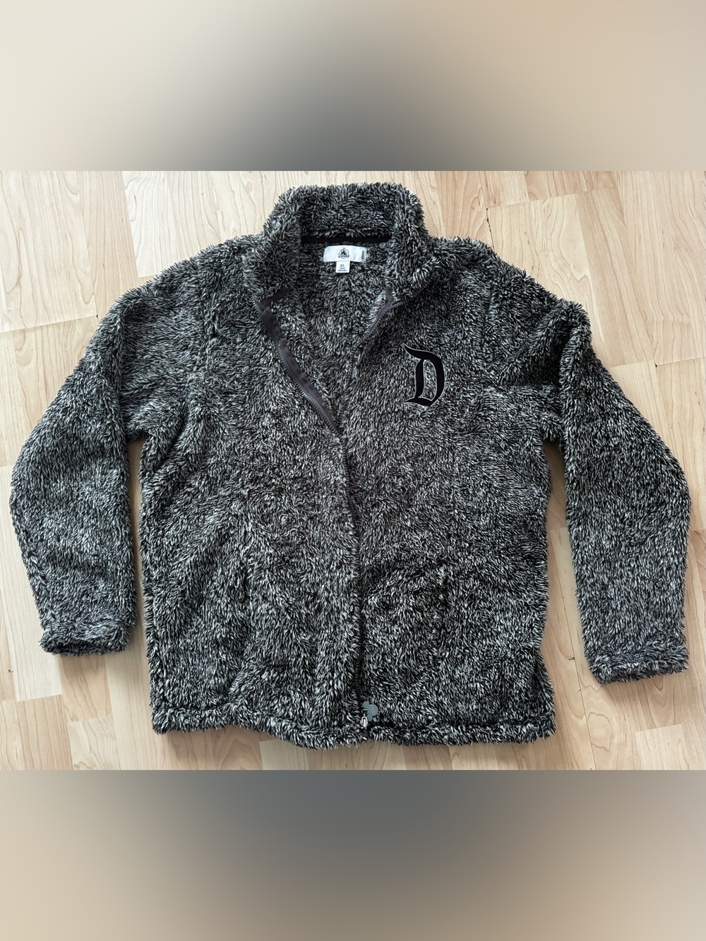 Women’s Disneyland Soft Plush Fleece Jacket. NWOT